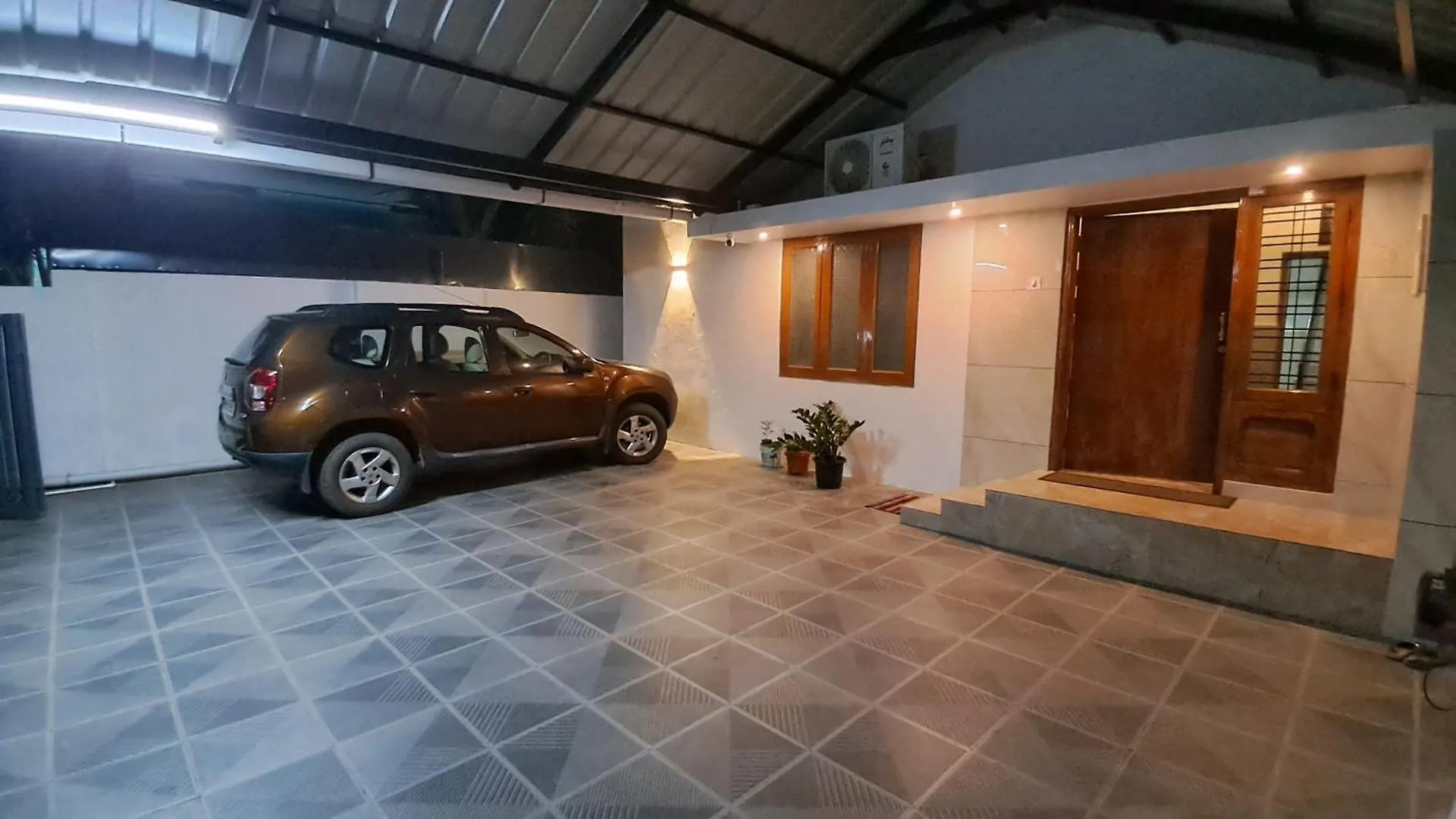 Raj Villa Thiruvananthapuram 0*,